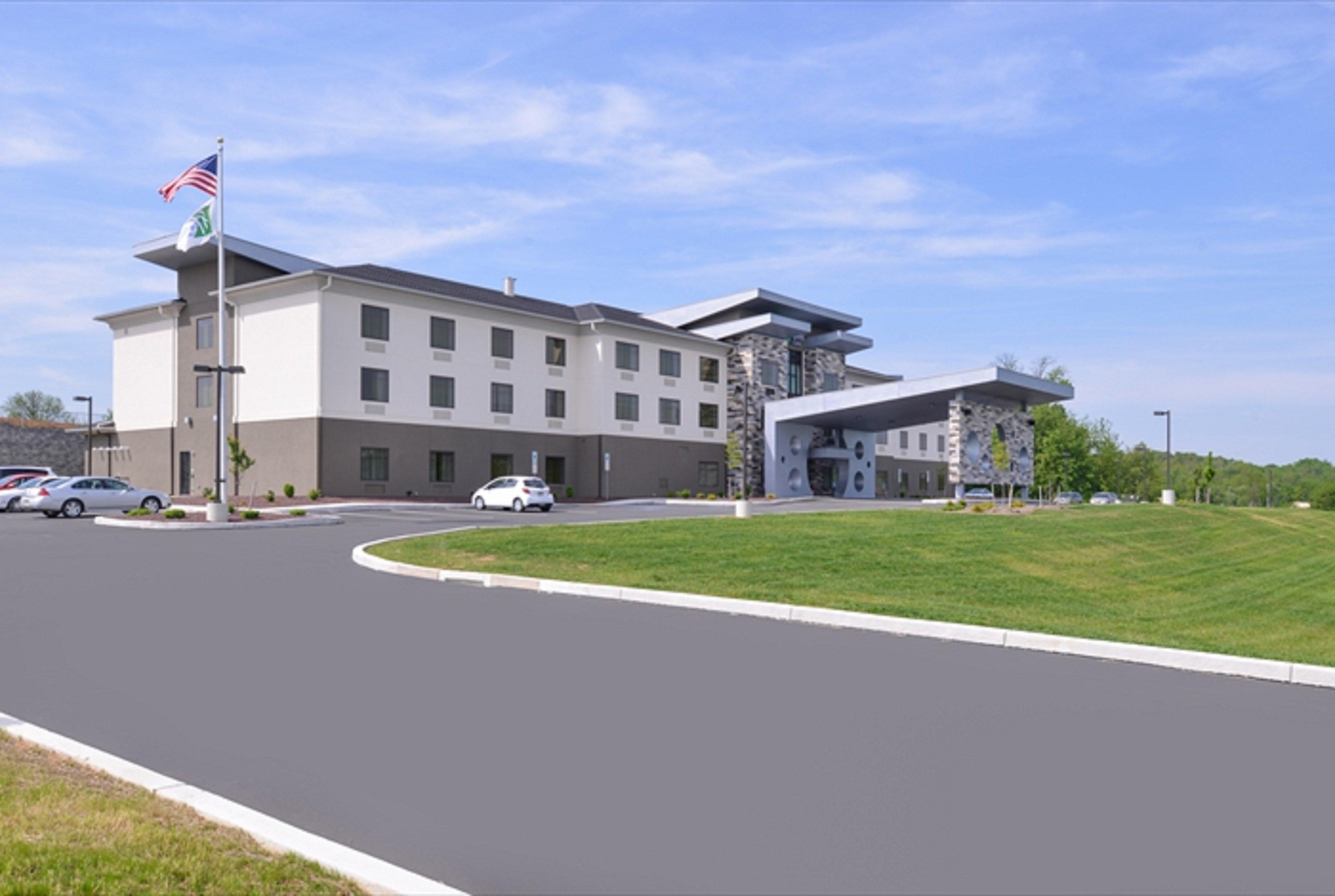 Holiday Inn Express & Suites Shippensburg By Ihg Esterno foto