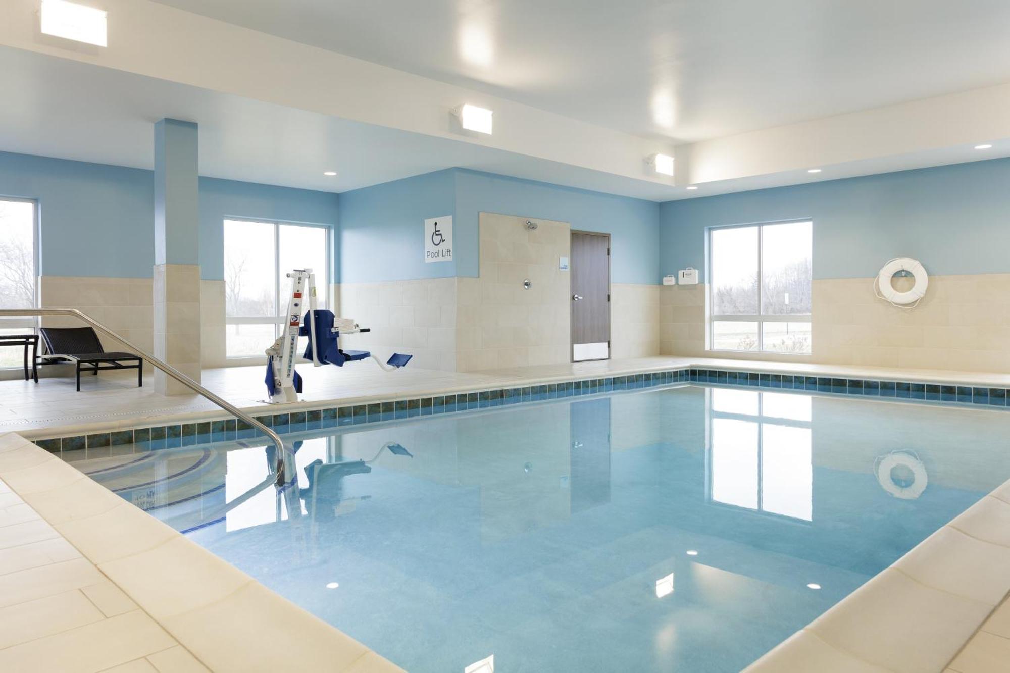 Holiday Inn Express & Suites Shippensburg By Ihg Esterno foto