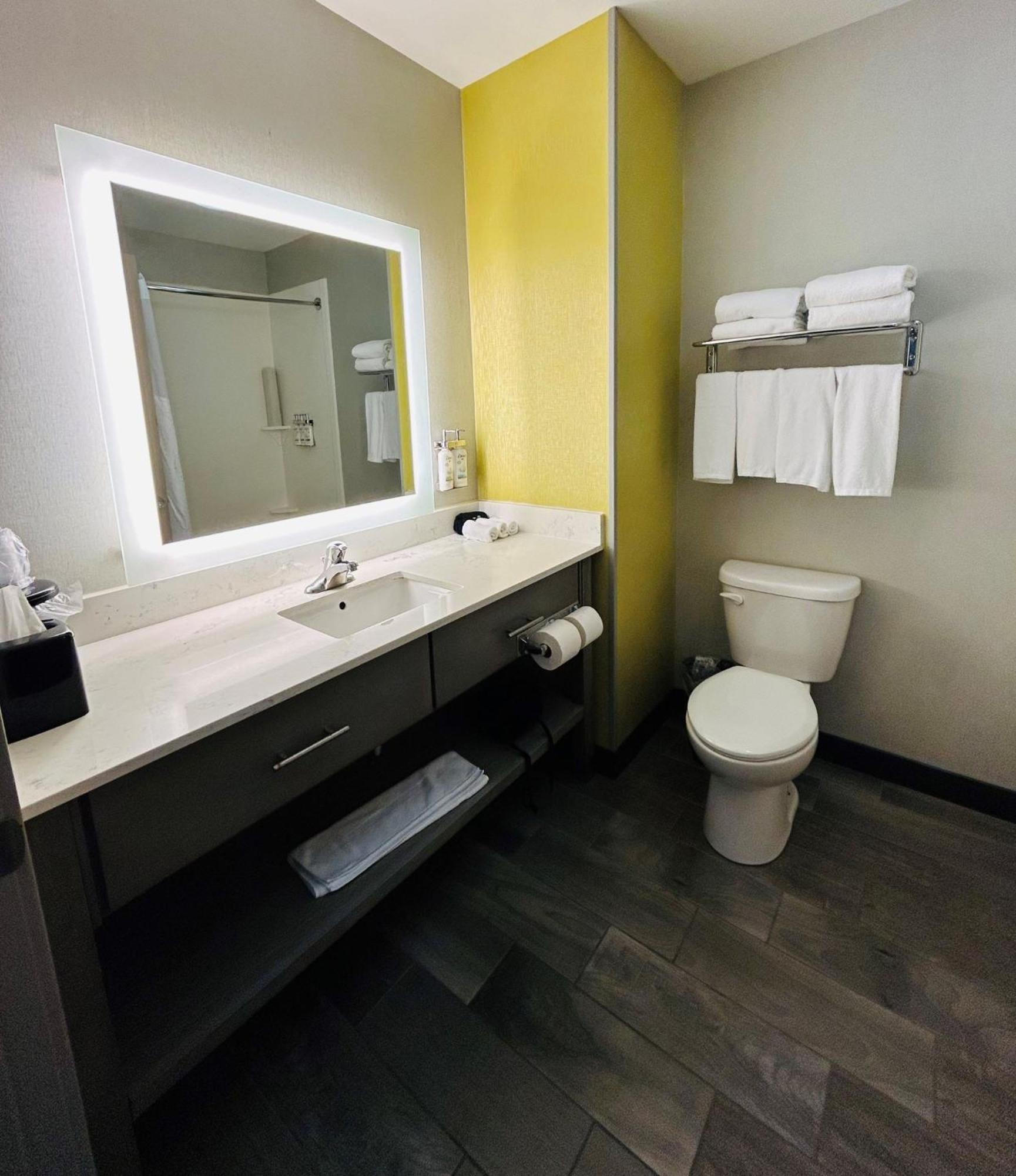 Holiday Inn Express & Suites Shippensburg By Ihg Esterno foto