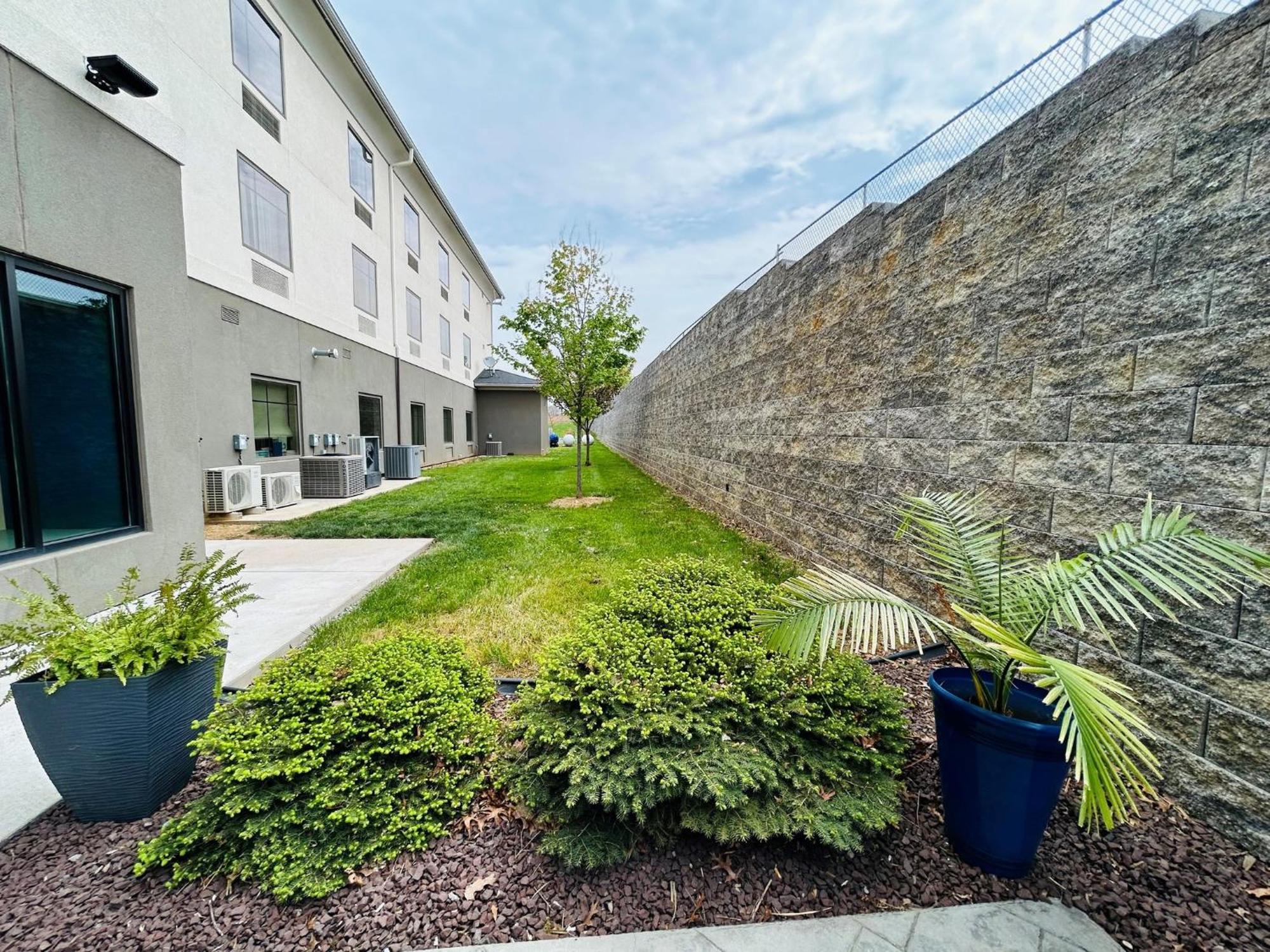 Holiday Inn Express & Suites Shippensburg By Ihg Esterno foto