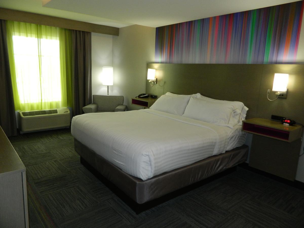 Holiday Inn Express & Suites Shippensburg By Ihg Esterno foto
