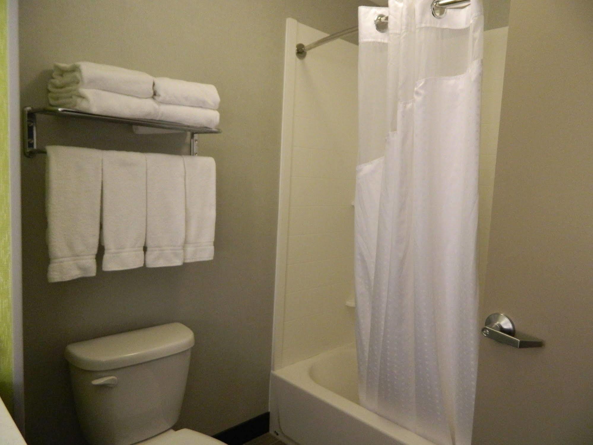 Holiday Inn Express & Suites Shippensburg By Ihg Esterno foto